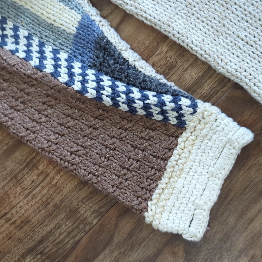 Patchwork Textured Knit Sweater - Picture 5 of 10